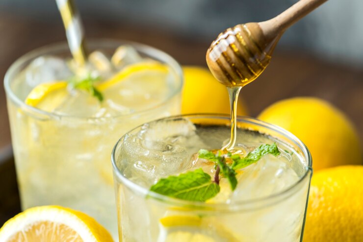 The Benefits of Honey-Lemon Water for Effective Weight Management